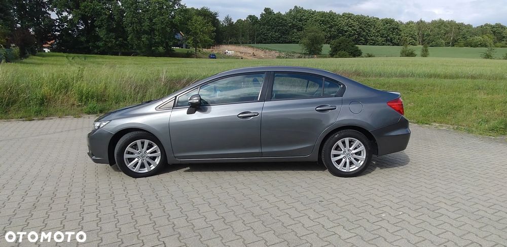 Honda Civic 1.8 i-VTEC Comfort - 6