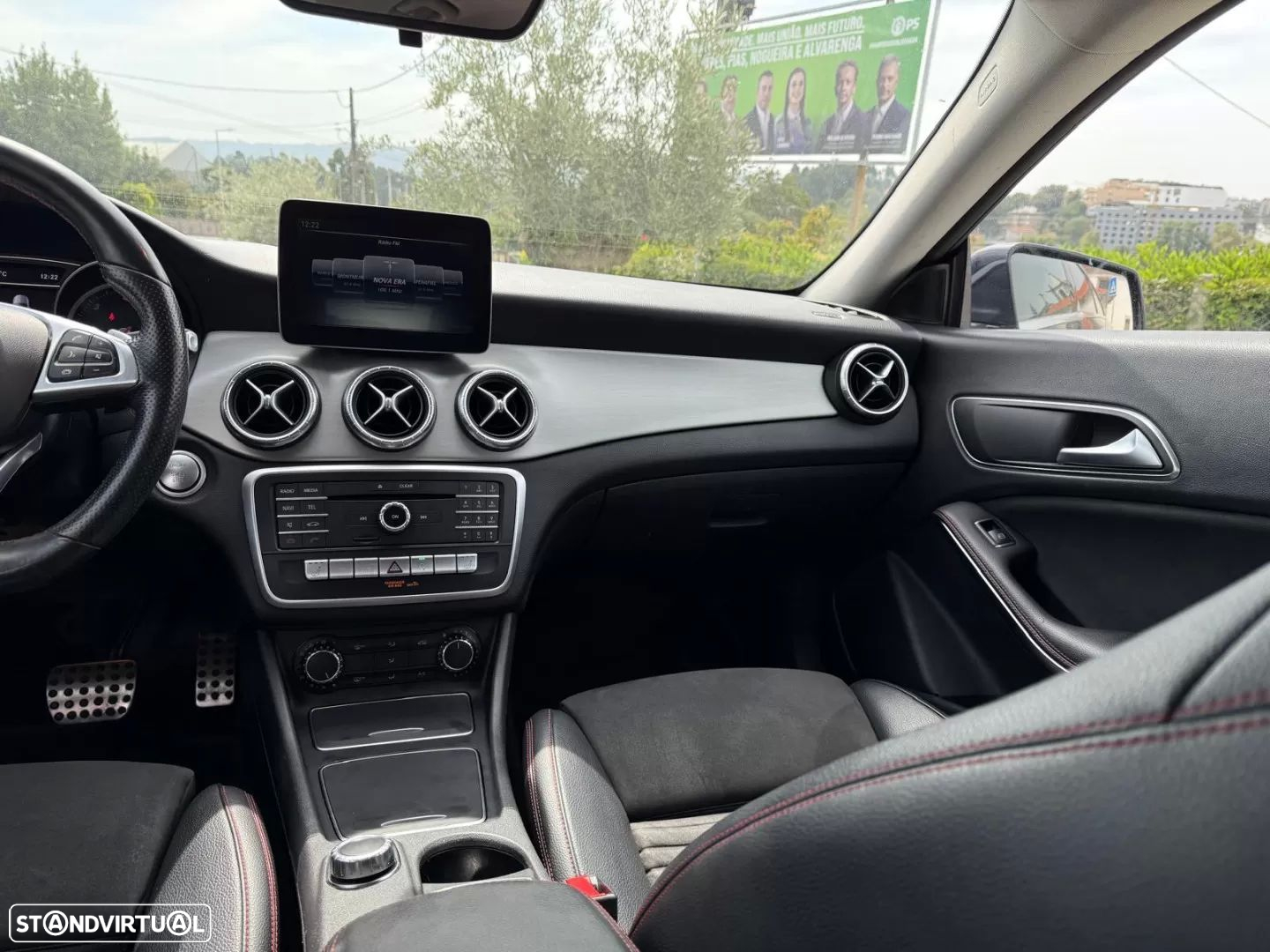 Mercedes-Benz CLA 180 d Shooting Brake 7G-DCT AMG Line - 13