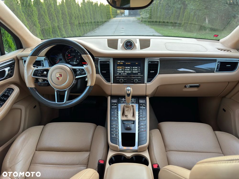 Porsche Macan Turbo PDK - 21