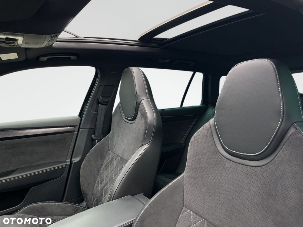 Skoda Superb 2.0 TDI SCR Sportline DSG - 14