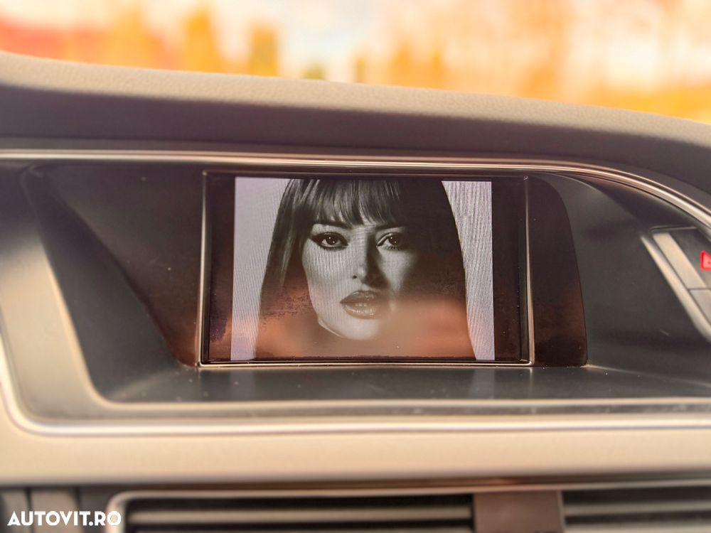 Audi A4 Avant 2.0 TDI DPF multitronic S line Sportpaket - 33