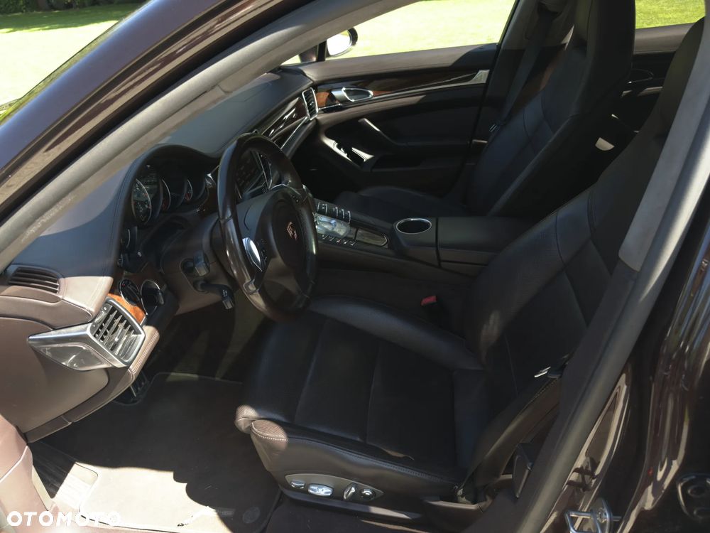 Porsche Panamera - 5