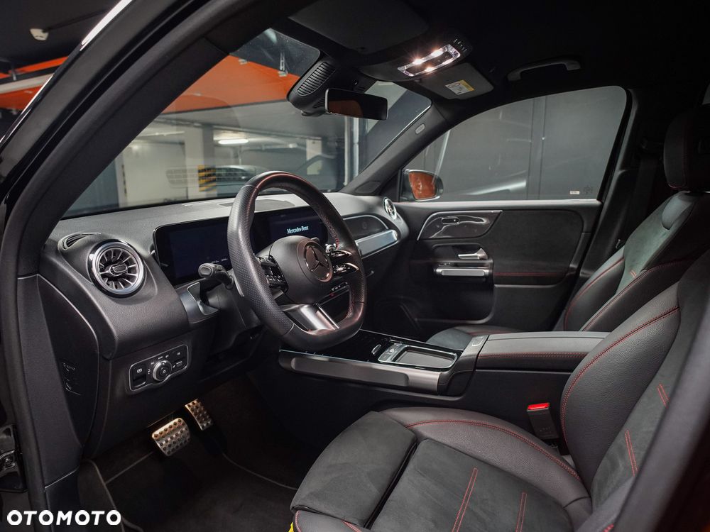 Mercedes-Benz GLB 200 AMG Line 7G-DCT - 14