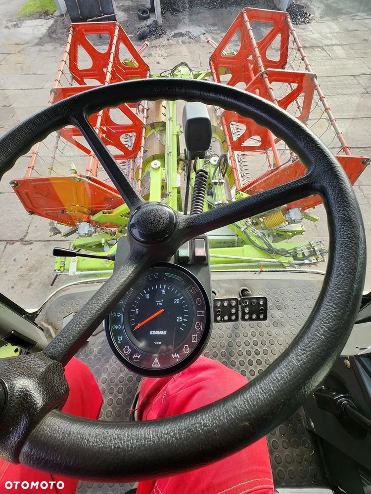 Claas MEDION 310 - 8