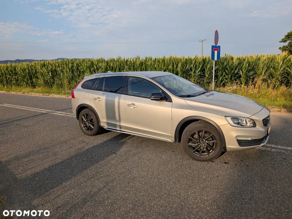 Volvo V60 Cross Country T5 Geartronic Momentum - 9