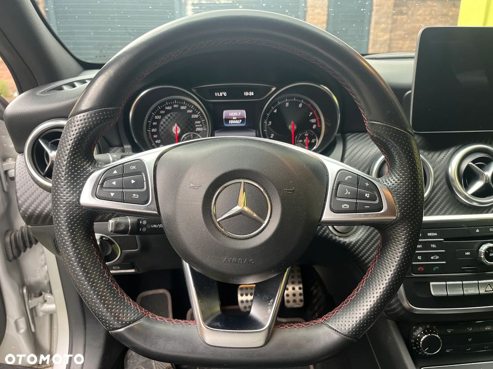 Mercedes-Benz Klasa A 160 AMG Line - 36