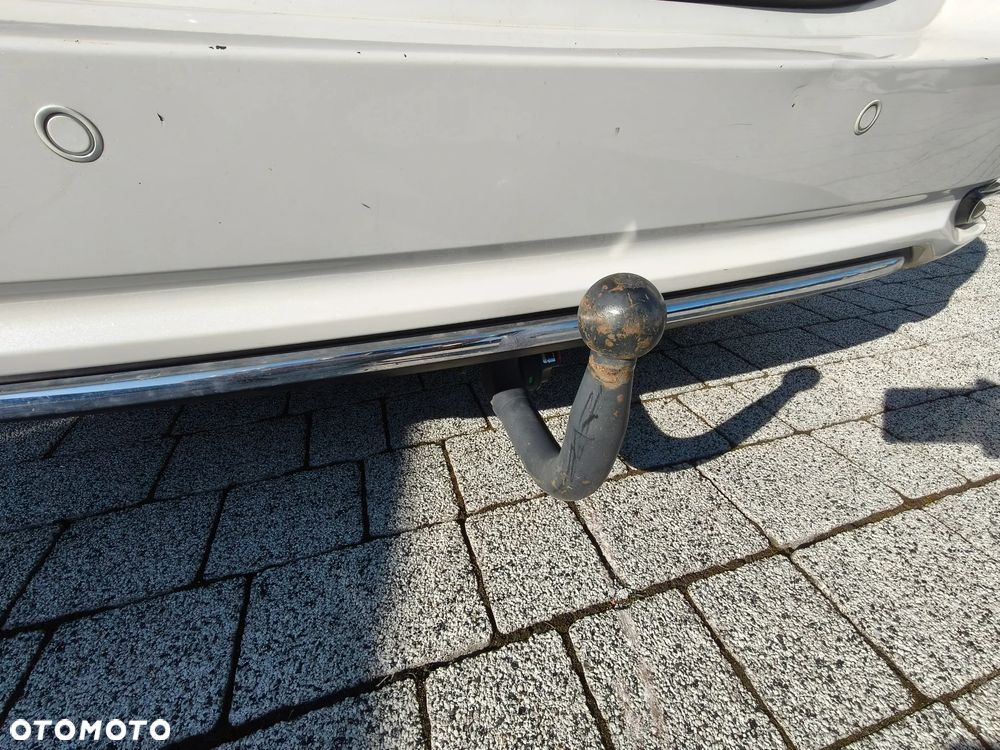 Toyota Auris Hybrid 135 Prestige - 6