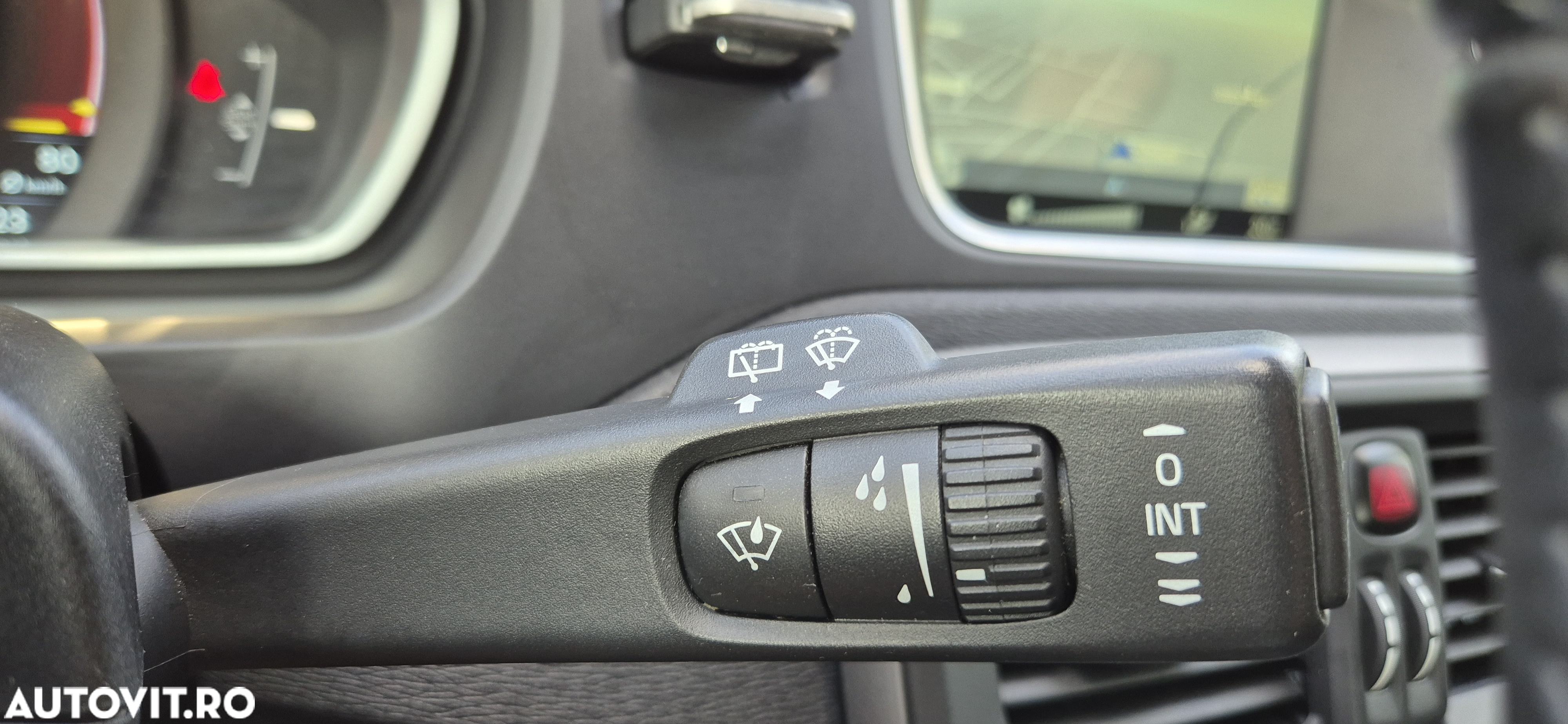 Volvo V40 D2 94g Kinetic - 25