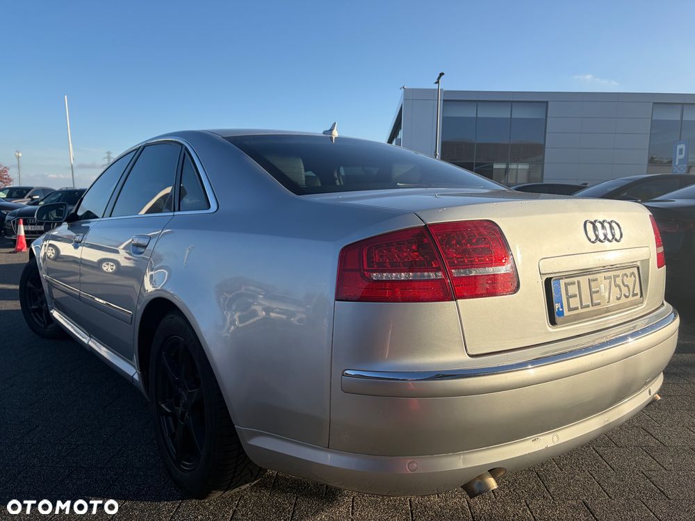 Audi A8 - 12