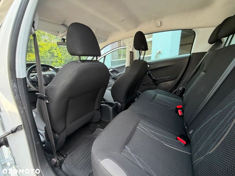 Peugeot 208 1.4 HDi Access - 14