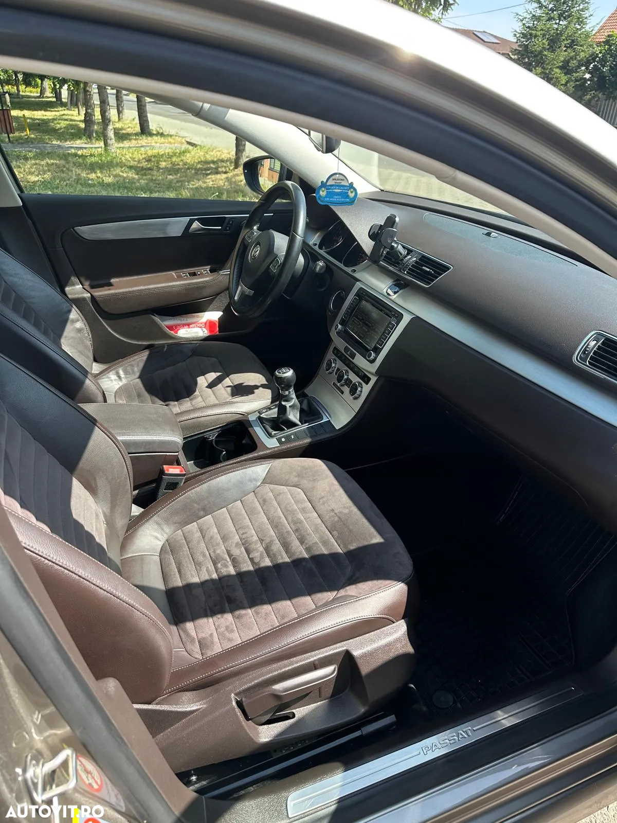 Volkswagen Passat 1.8 TSI Comfortline - 12