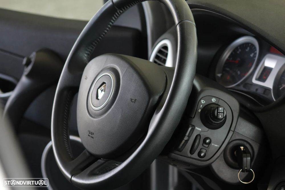 Renault Clio Break 1.5 dCi Dynamique S - 21