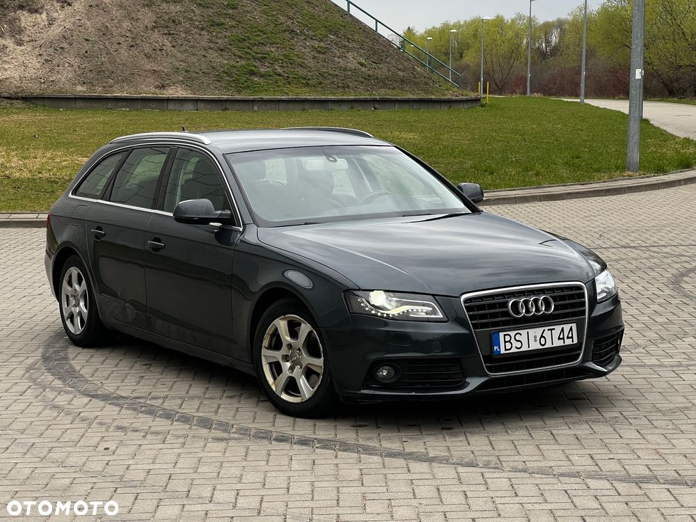 Audi A4 Avant - 1