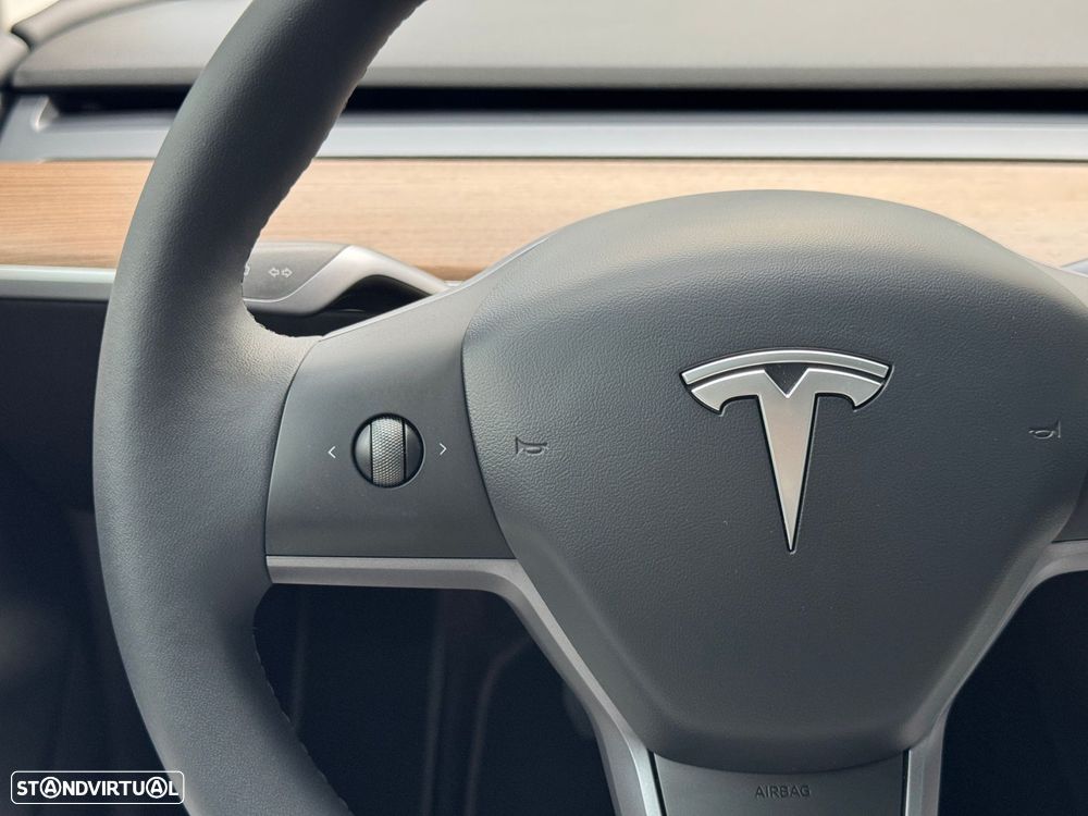 Tesla Model 3 Long Range Tração Traseira - 20