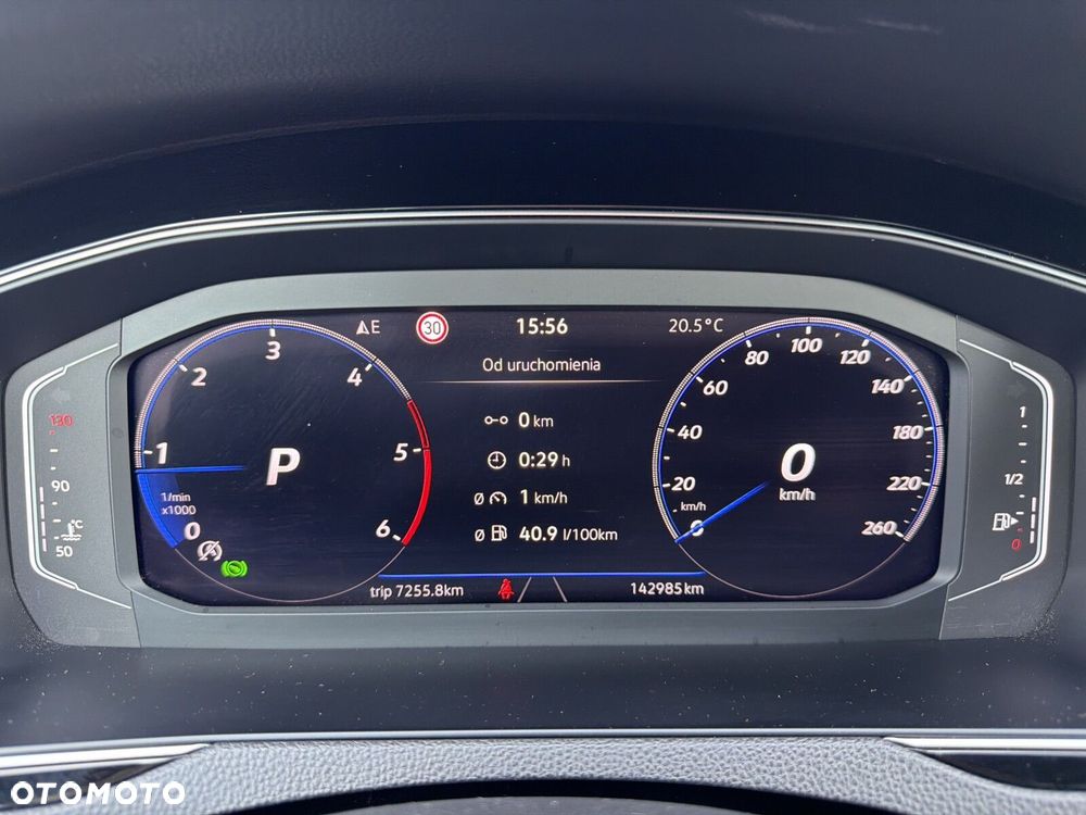 Volkswagen Passat - 15