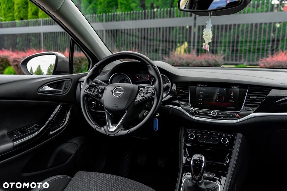 Opel Astra 1.4 T Elite S&S - 25