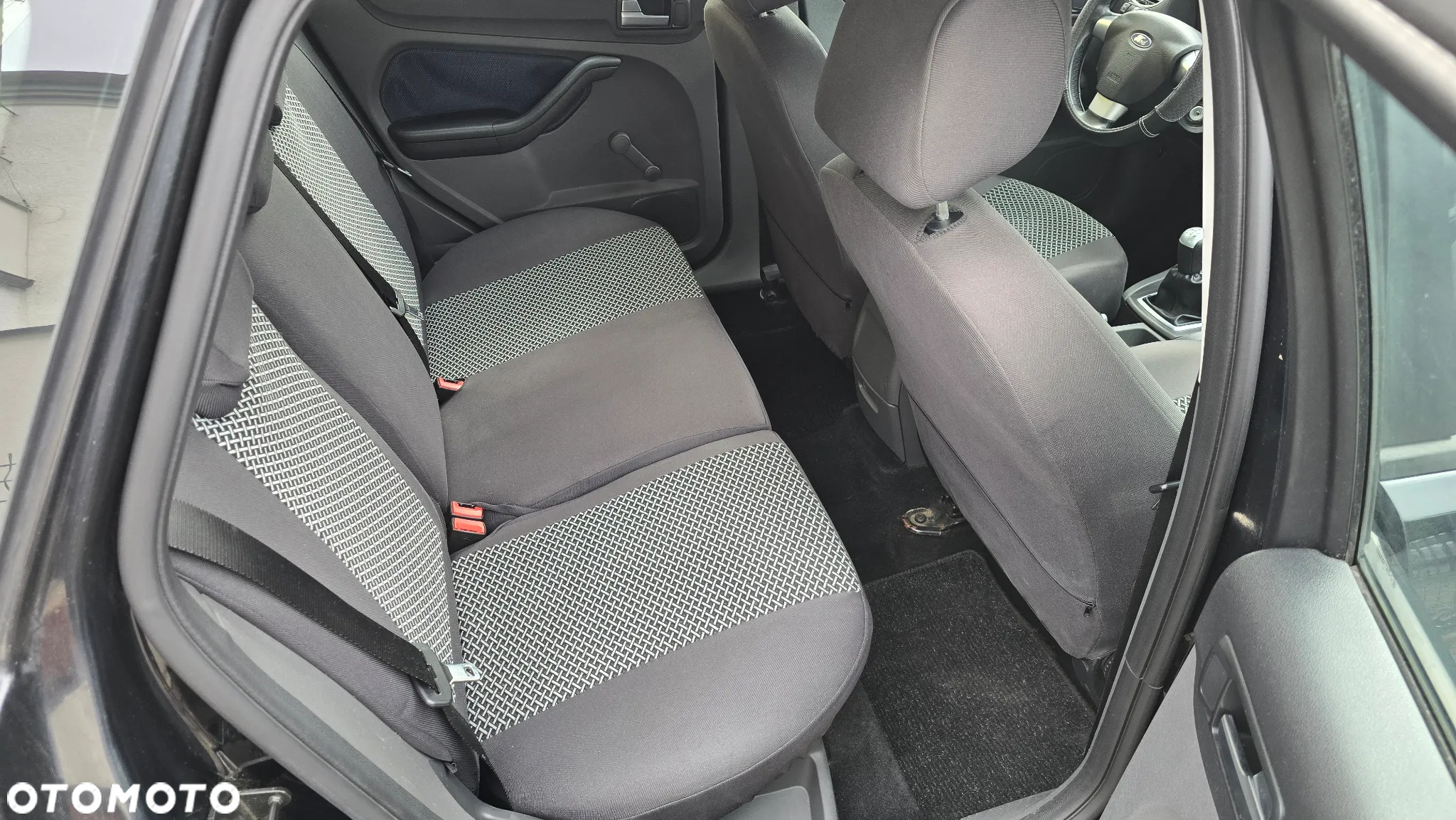 Ford Focus 1.6 Comfort - 12
