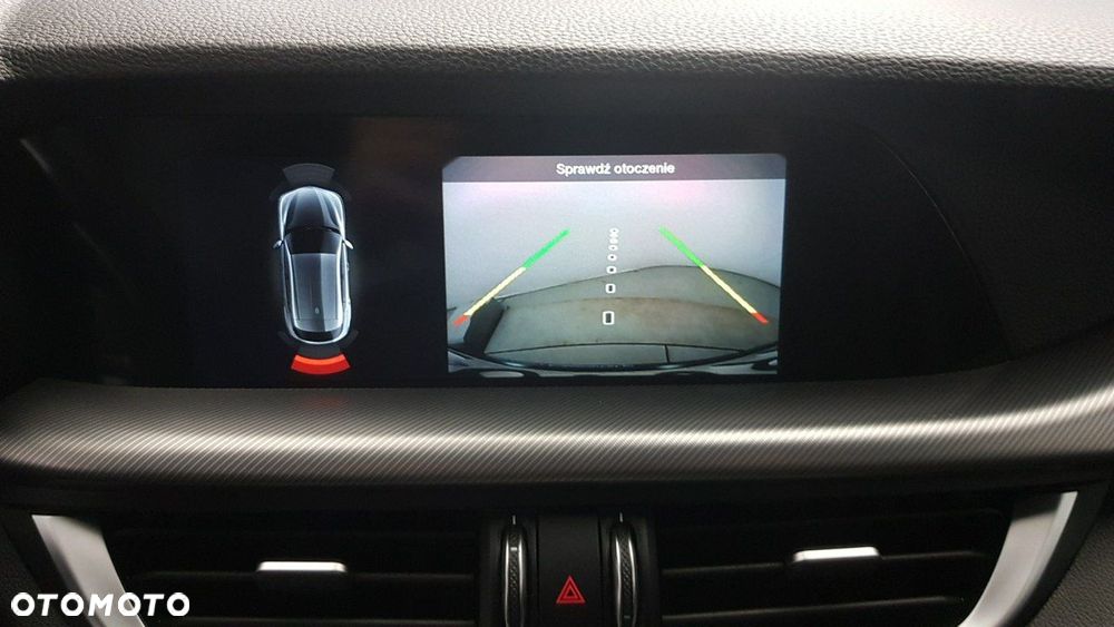 Alfa Romeo Stelvio - 26