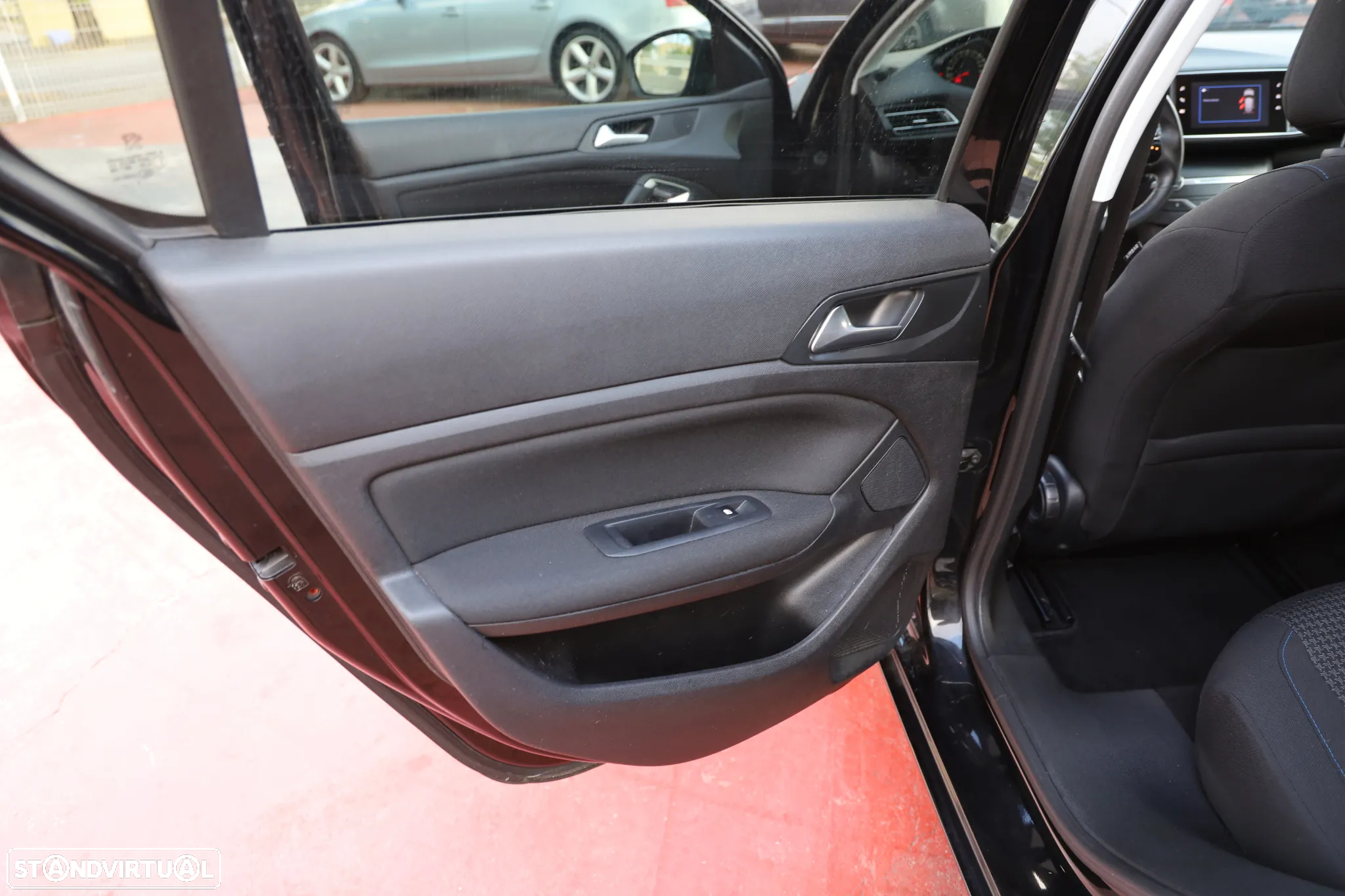 Peugeot 308 1.5 BlueHDi Style J17 - 9