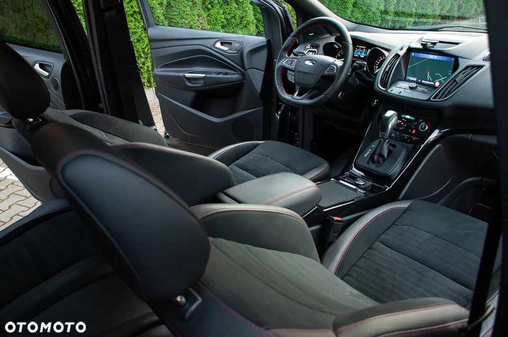 Ford Kuga 2.0 EcoBoost 4x4 ST-Line - 22