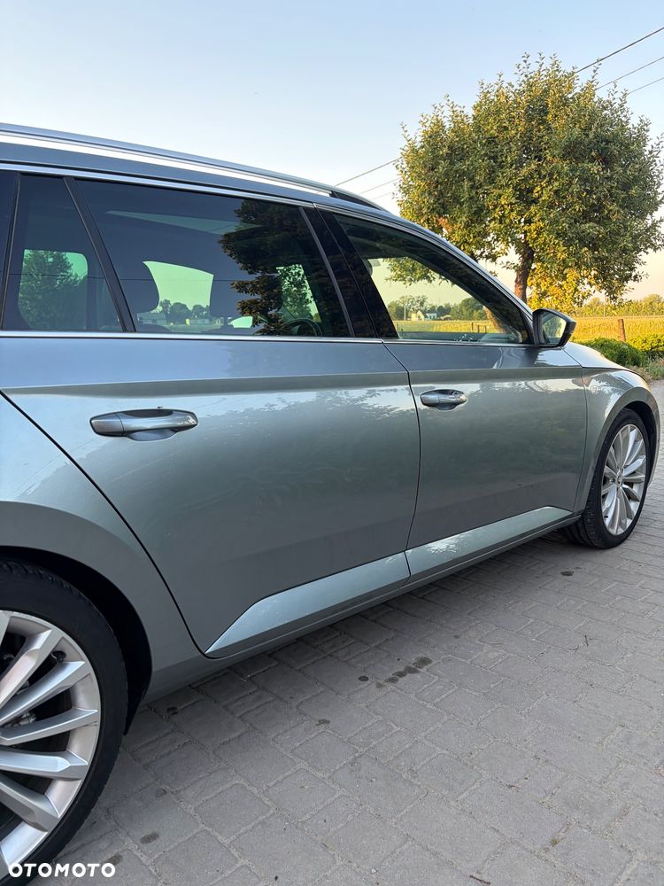 Skoda Superb 2.0 TDI 4x4 DSG L&K - 10