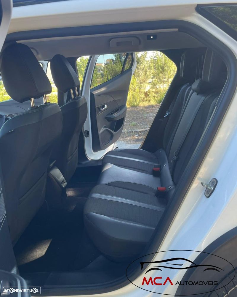 Peugeot 2008 1.5 BlueHDi Allure - 21