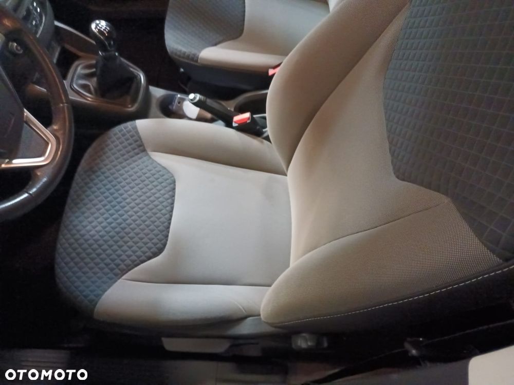 Ford Tourneo Courier - 23