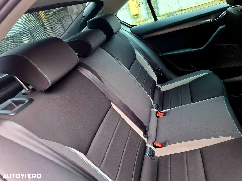 Skoda Octavia 1.4 TSI DSG Style - 8