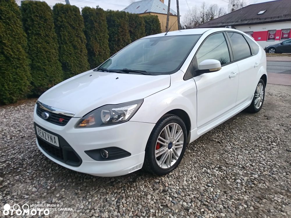 Ford Focus 1.8 Titanium - 1