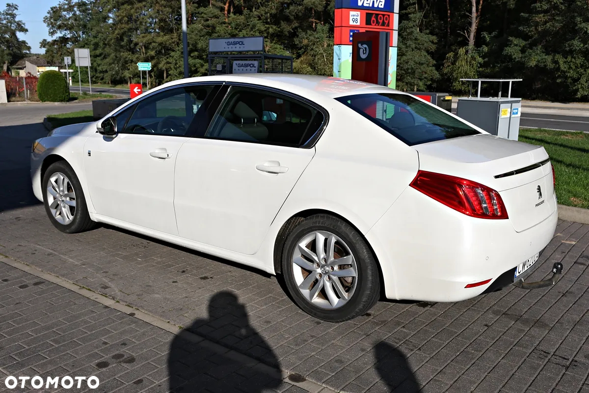 Peugeot 508 RXH 2.0 HDi HYbrid4 - 17