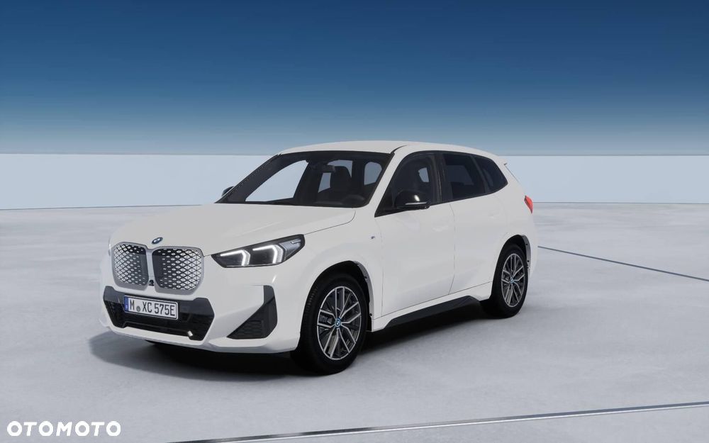 BMW iX1 eDrive20 66.5kWh M Sport - 1