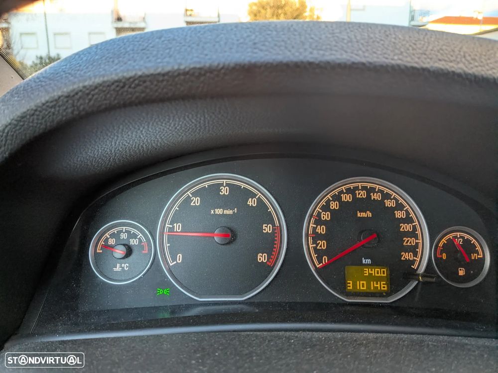 Opel Vectra Caravan 1.9 CDTi Executive - 18