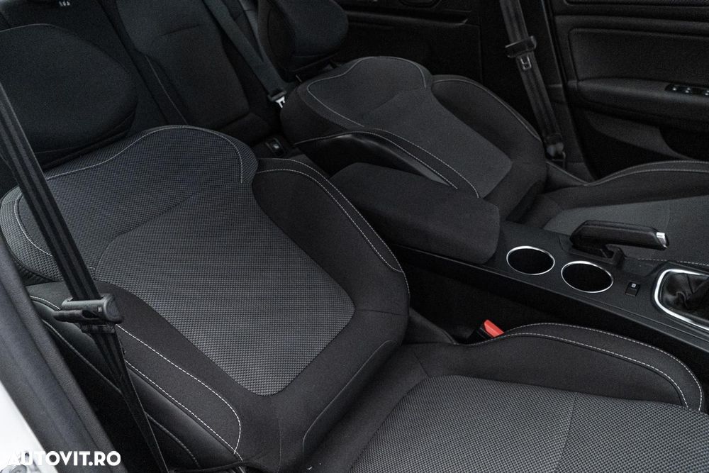 Renault Megane TCe GPF Intens - 38