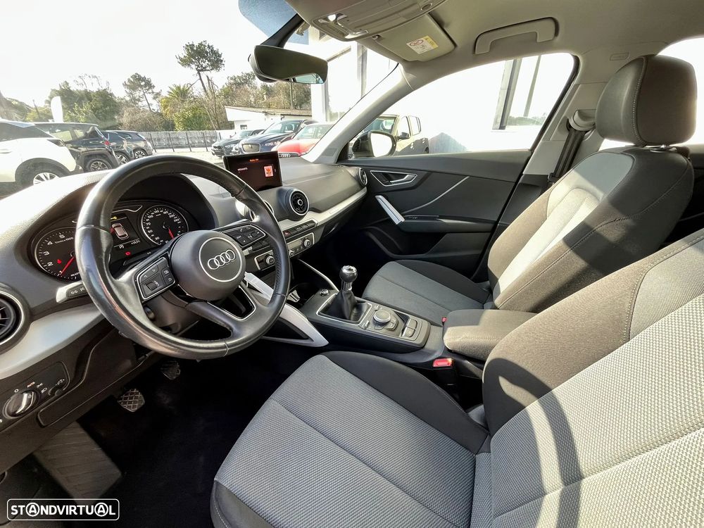 Audi Q2 30 TFSI Design - 10