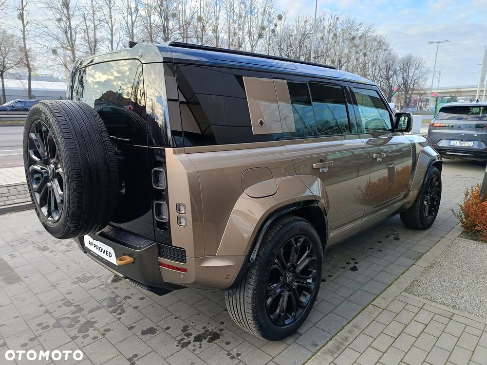 Land Rover Defender - 5