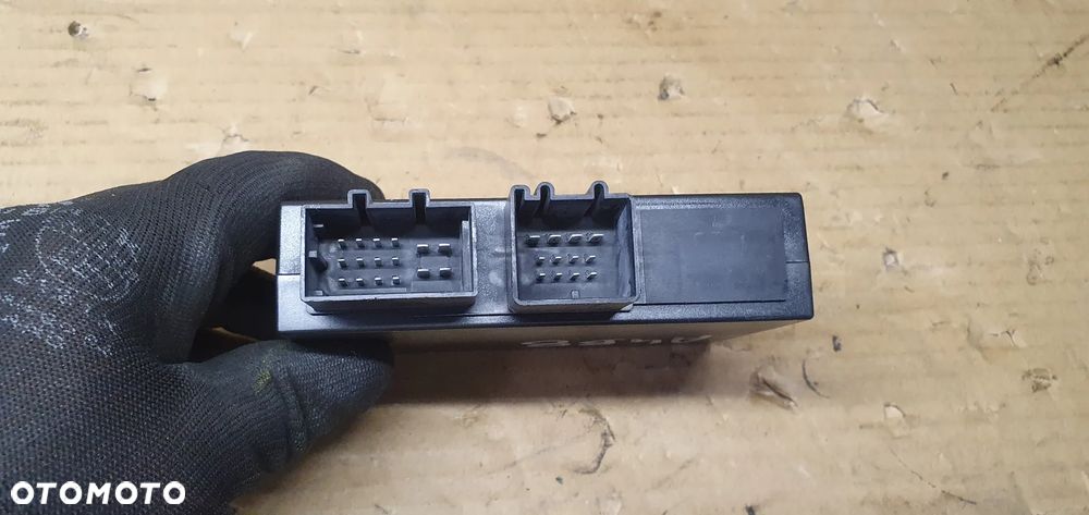 Moduł sterownik haka Audi A4 B8 8K0907383A - 2