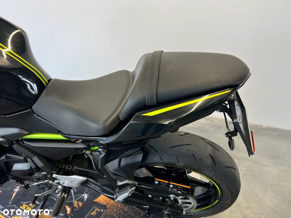 Kawasaki Z 650 - 18