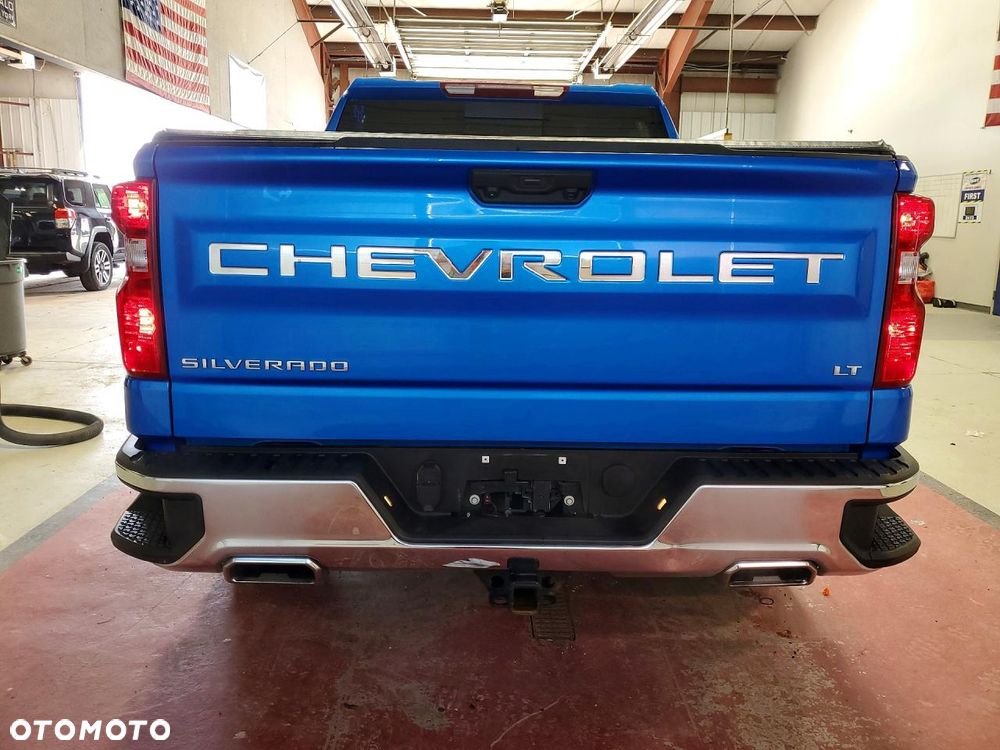 Chevrolet Silverado - 7