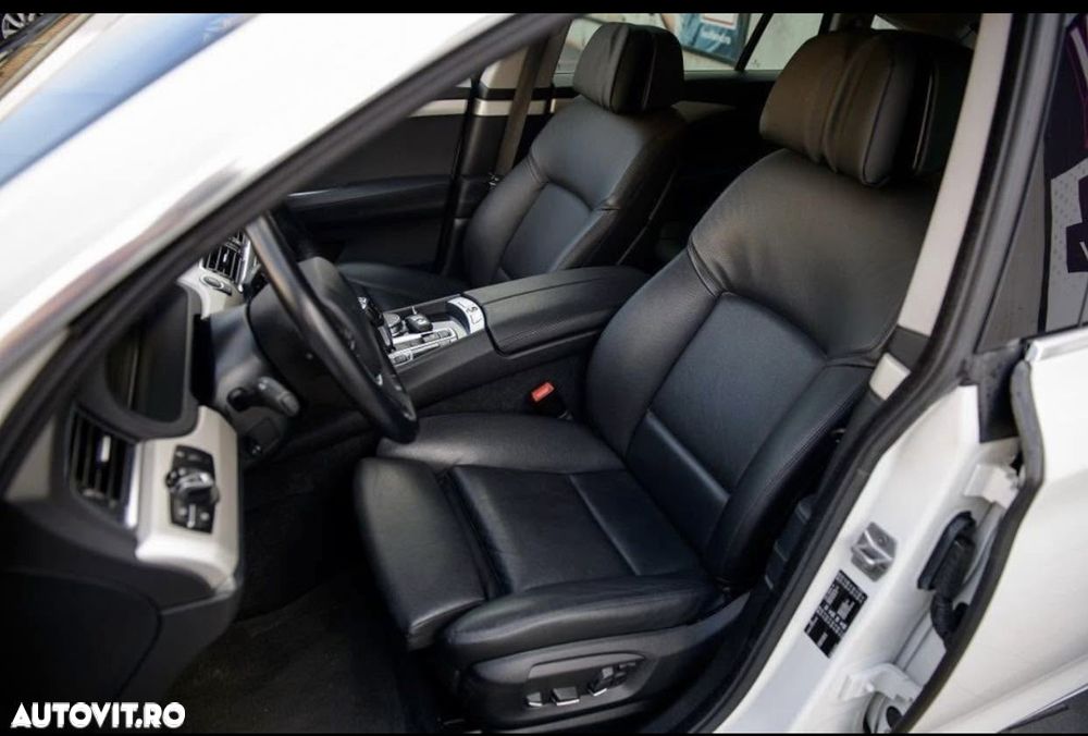 BMW Seria 5 520d Aut. Luxury Line - 7