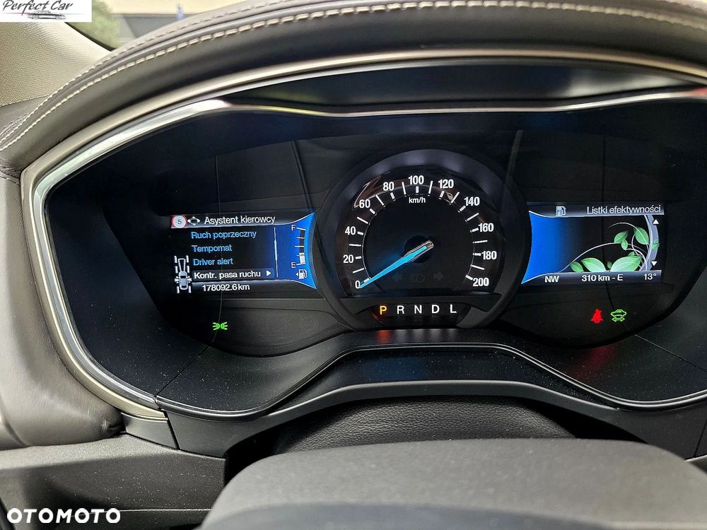 Ford Mondeo 2.0 Hybrid Vignale Plus - 25