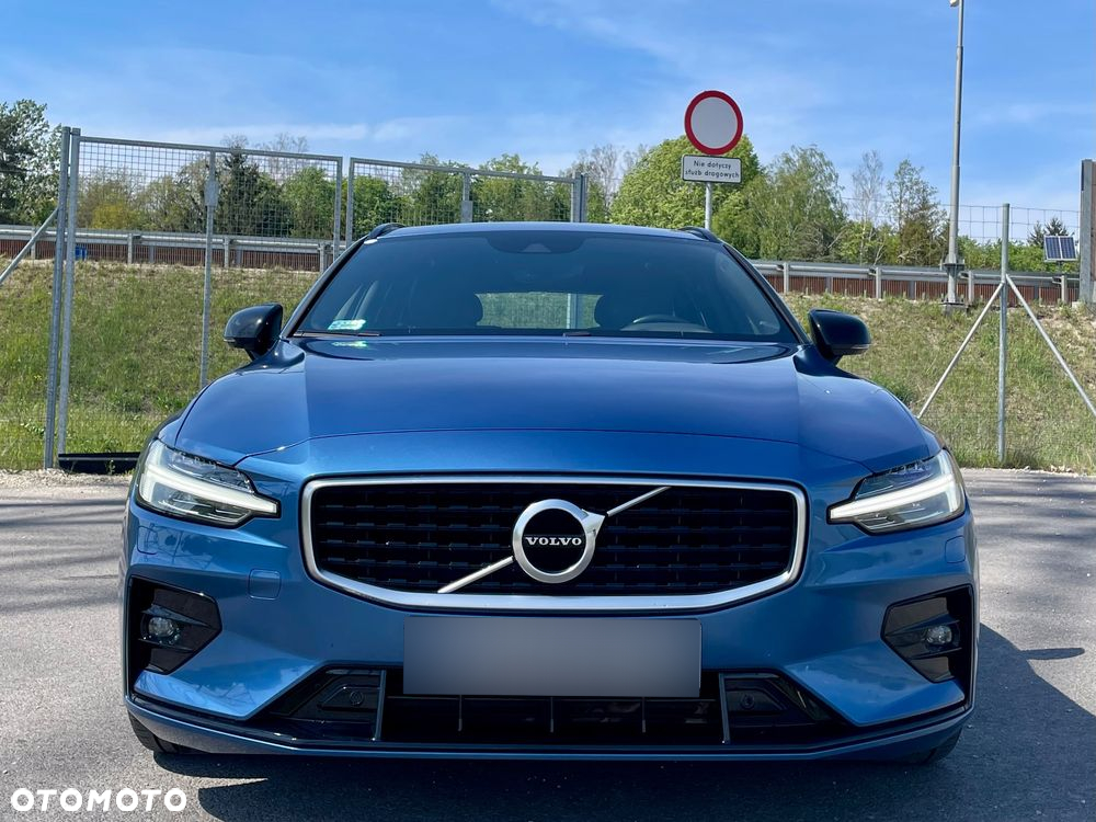 Volvo V60 D4 R-Design - 2