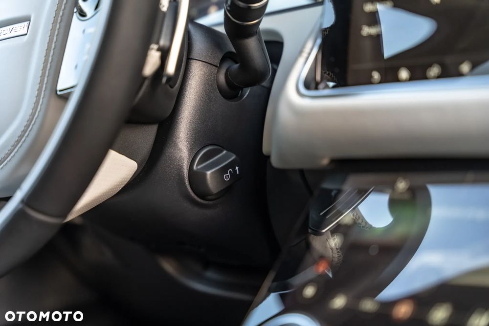 Land Rover Range Rover Velar 3.0d R-Dynamic SE - 29