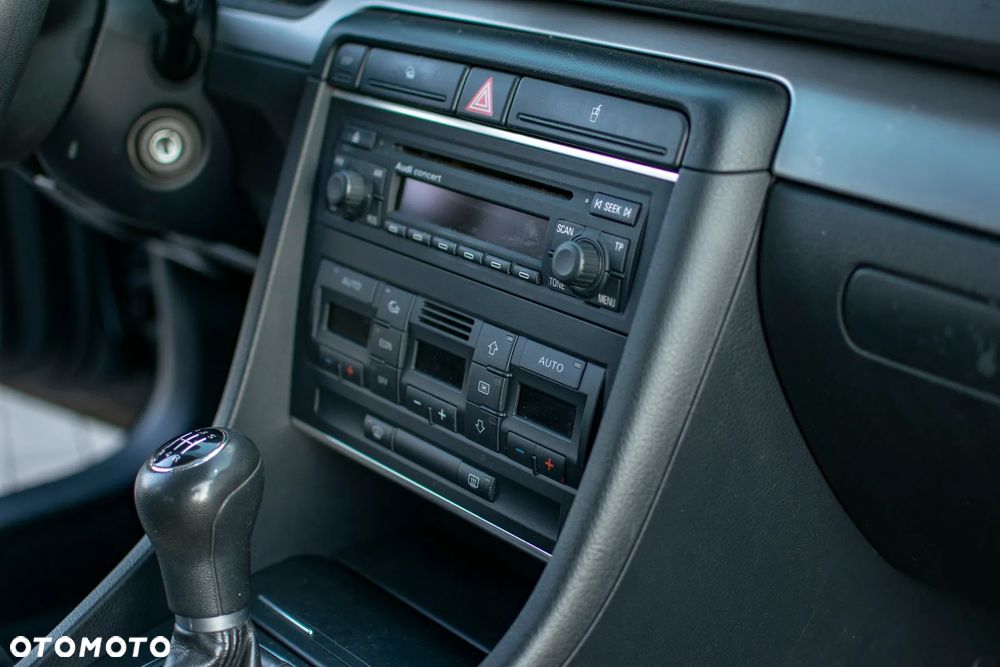 Audi A4 Avant - 38
