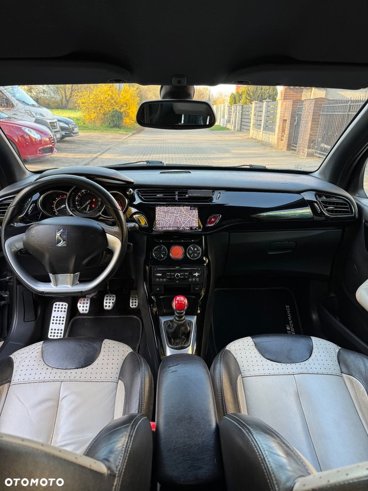 Citroën DS3 HDi 110 FAP SportChic - 16