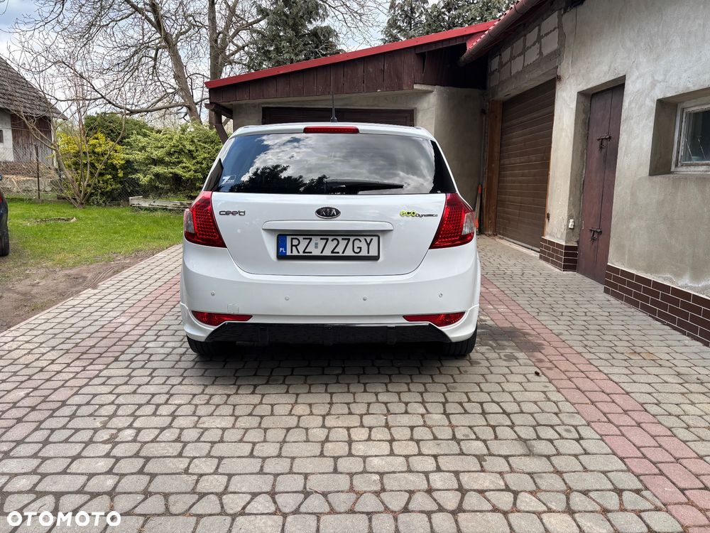 Kia Ceed - 7