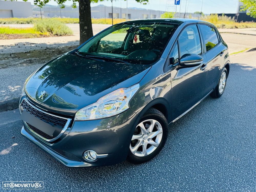 Peugeot 208 1.4 HDi - 12