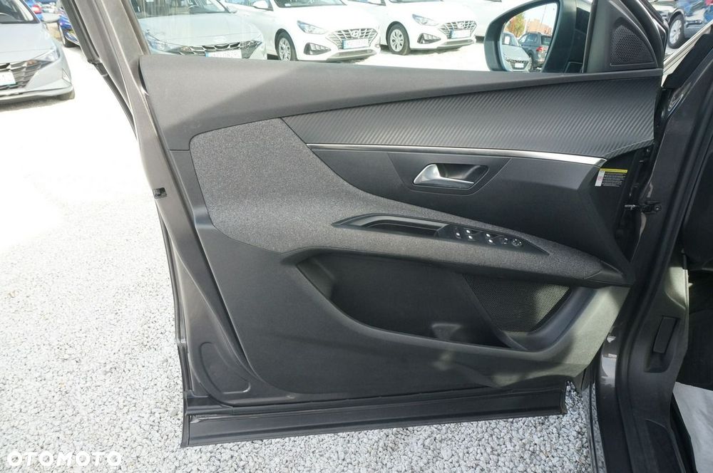 Peugeot 3008 1.2 PureTech Active Pack S&S - 19