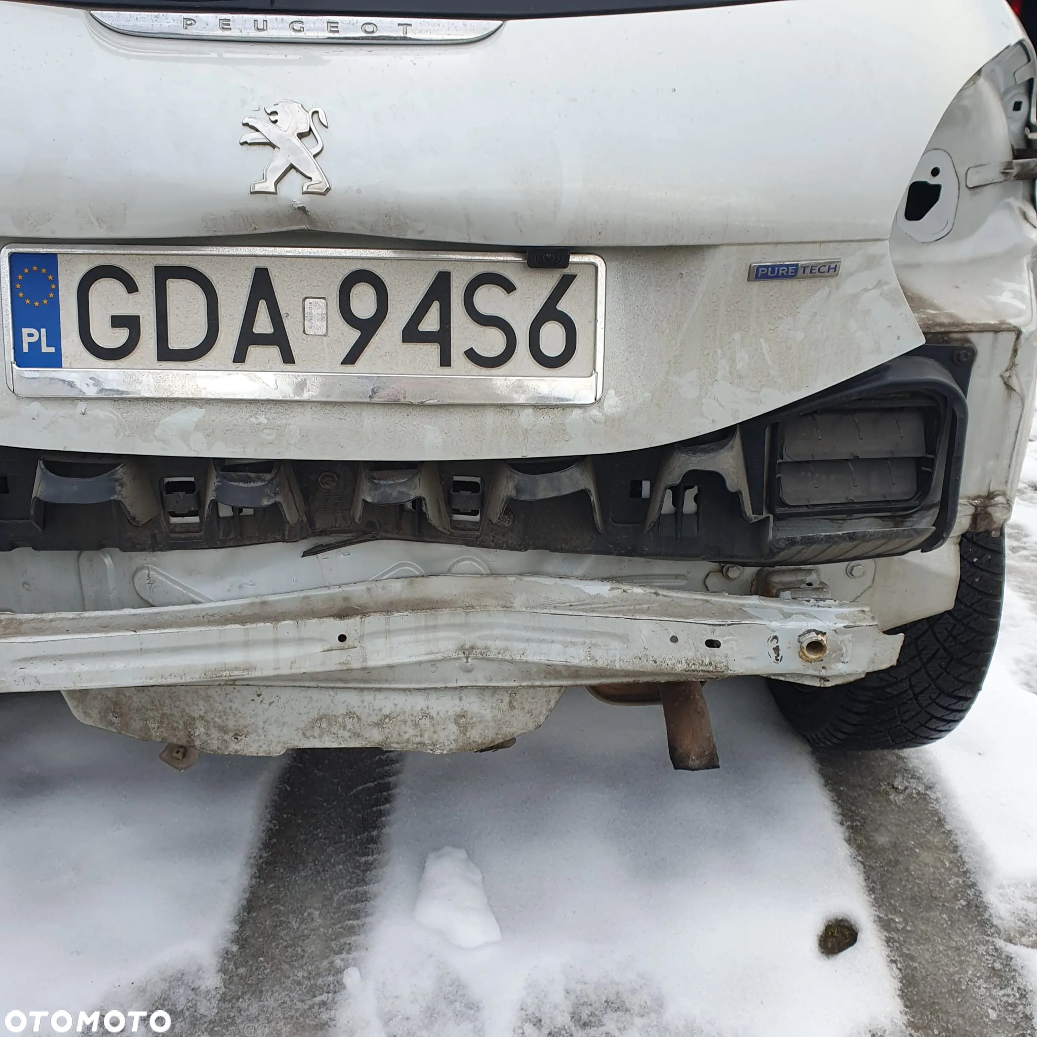 Peugeot 208 - 40