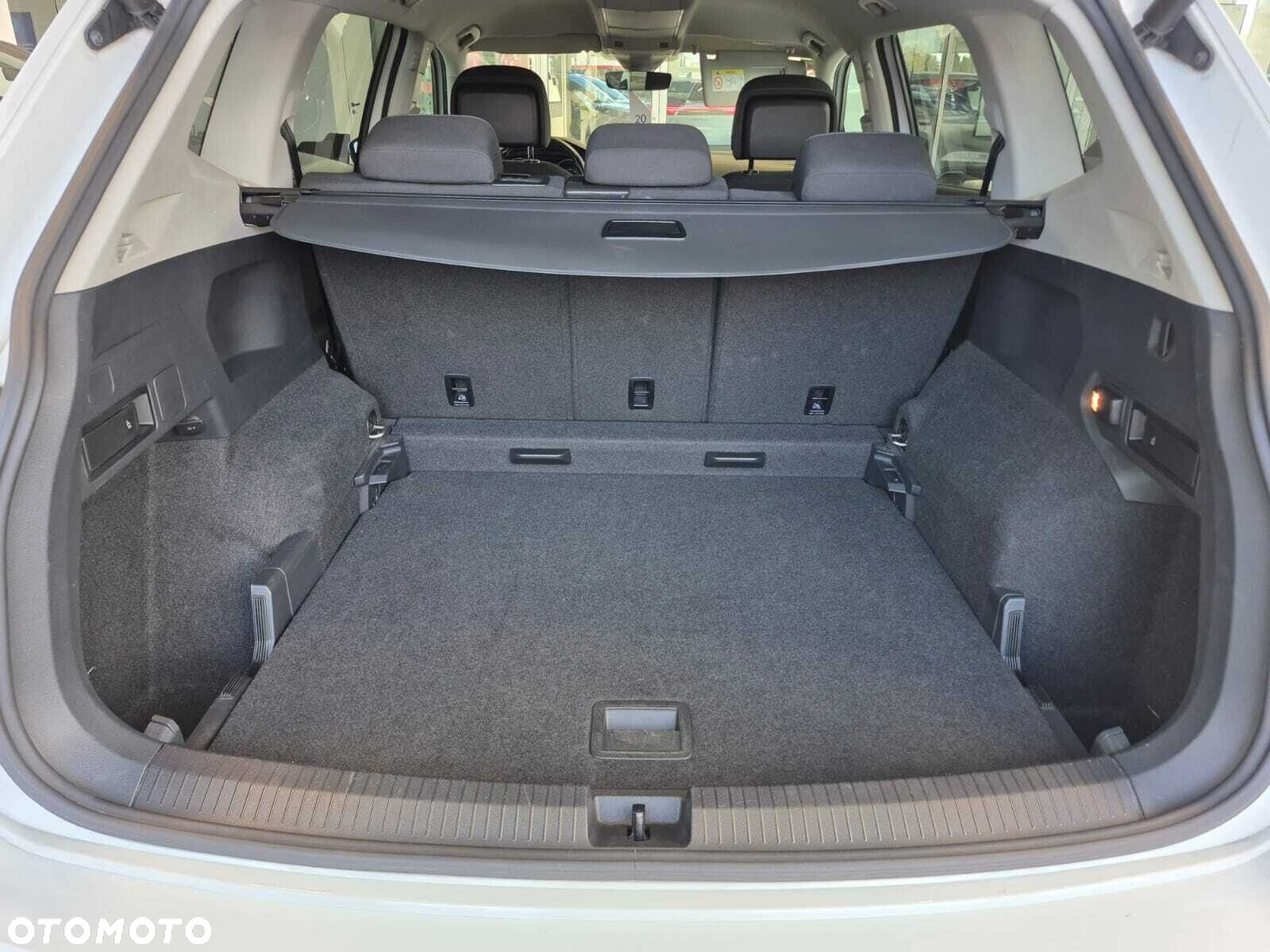 Volkswagen Tiguan Allspace - 23