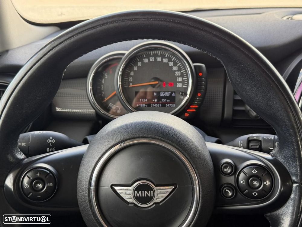 MINI 5 Portas Cooper D 4Business - 11